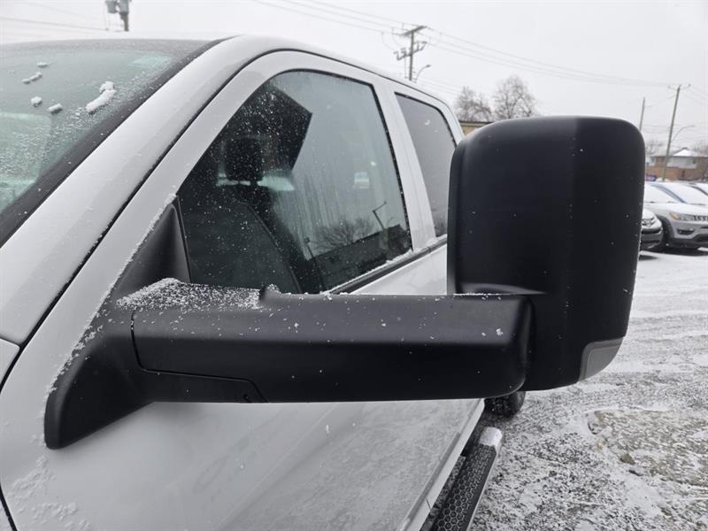 2018 Ram 1500 - Image 5