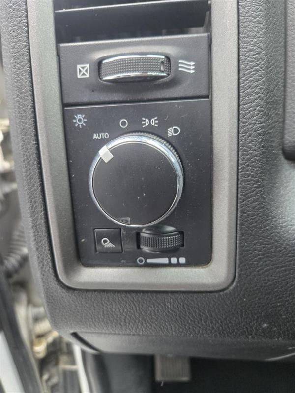 2018 Ram 1500 - Image 19