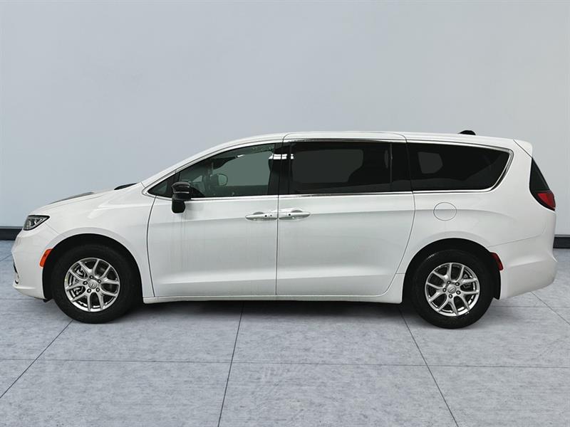 chrysler Pacifica 2026 - 3