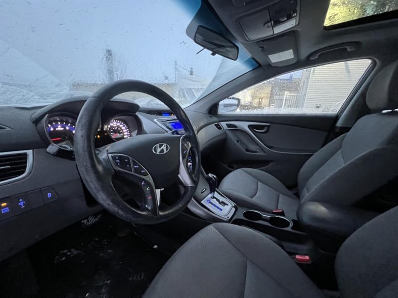 hyundai Elantra 2012 - 21