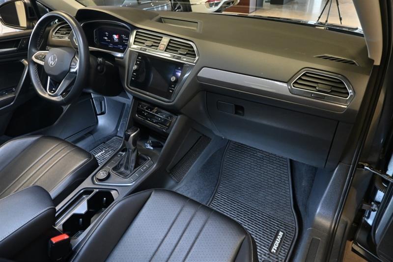 2022 Volkswagen Tiguan - Image 32