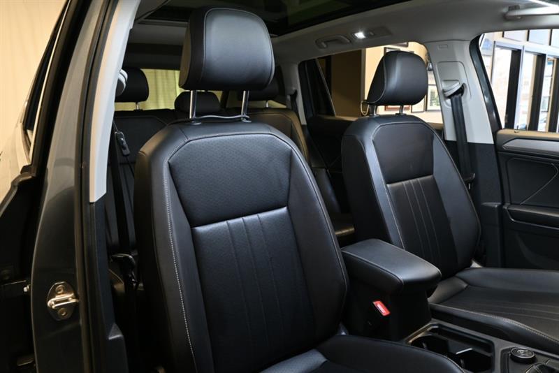 2022 Volkswagen Tiguan - Image 34