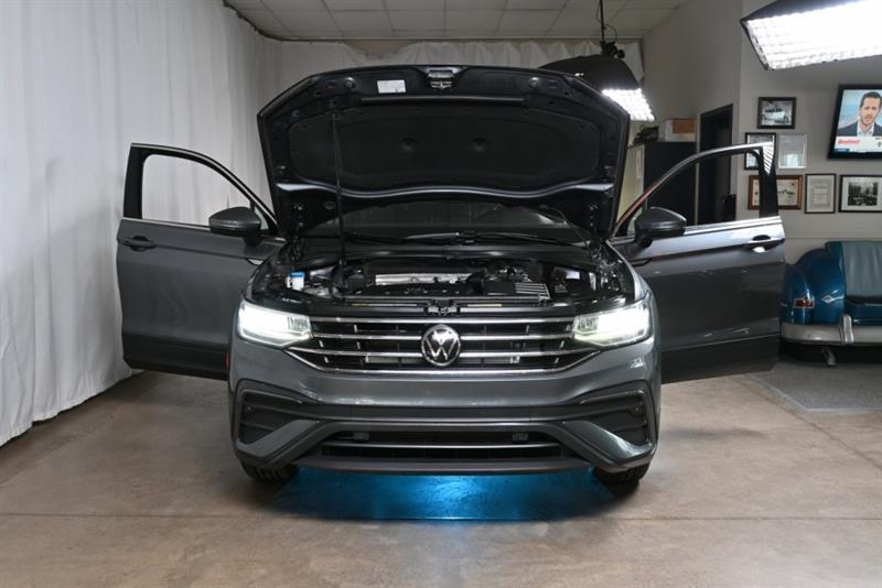 2022 Volkswagen Tiguan - Image 40
