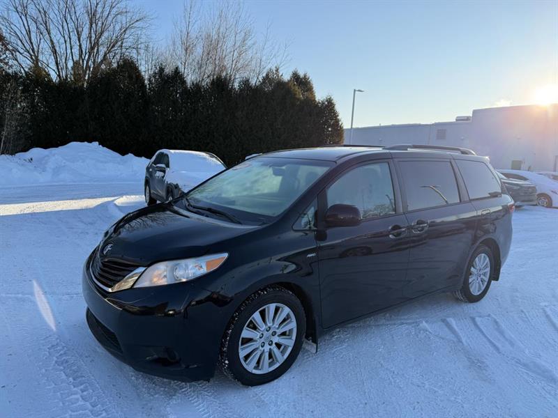 Toyota Sienna LE 7-Passenger AWD 2017