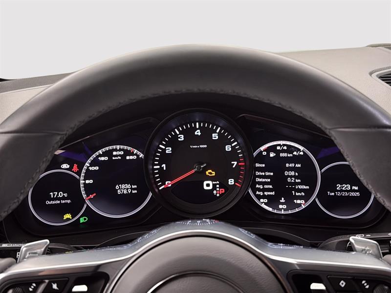 porsche Cayenne 2023 - 18