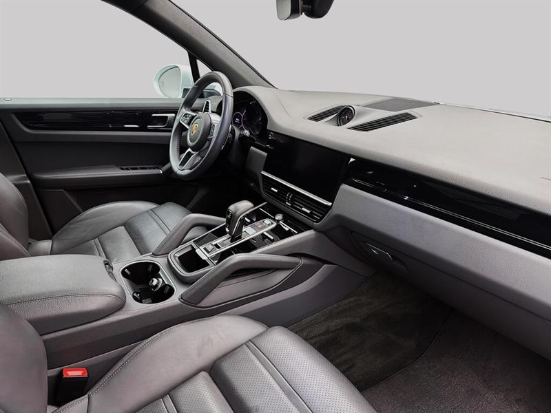 porsche Cayenne 2023 - 25