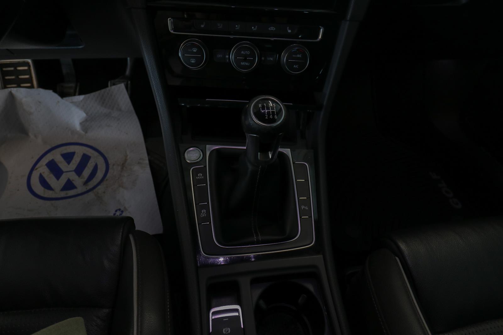 volkswagen Golf R 2018 - 14