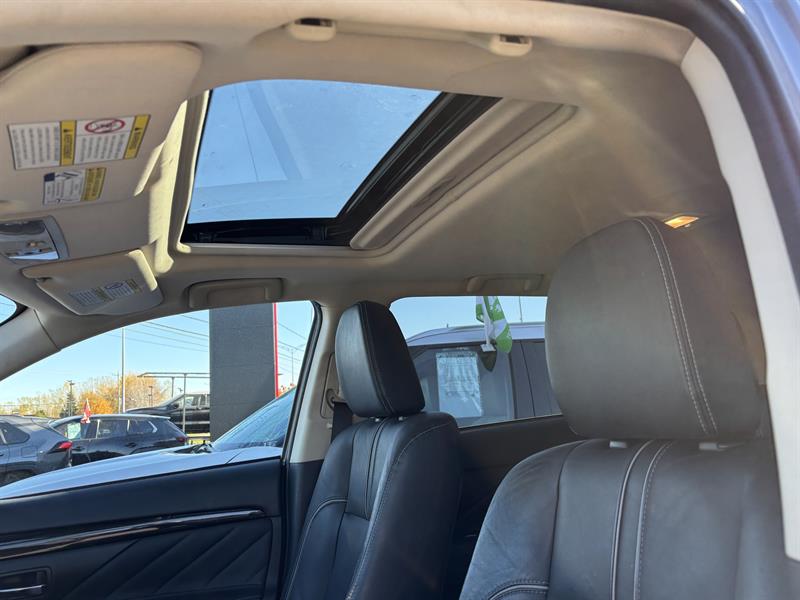 mitsubishi Outlander rechargeable 2018 - 7