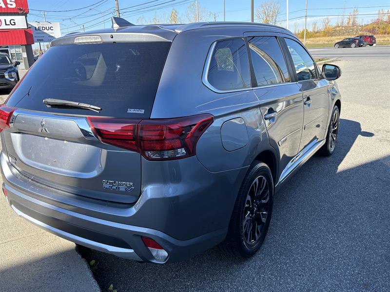 mitsubishi Outlander rechargeable 2018 - 16