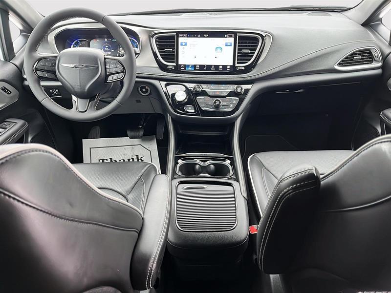 chrysler Pacifica Hybrid 2024 - 14