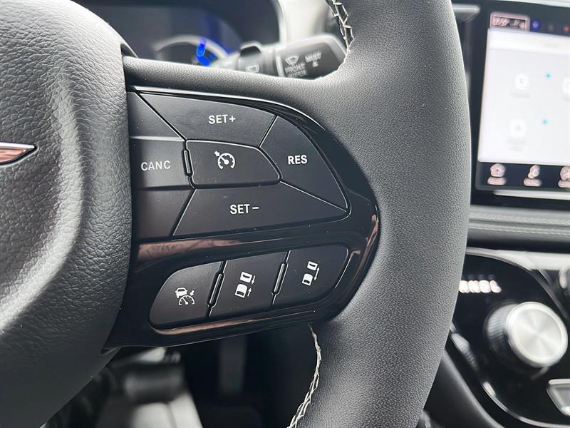 chrysler Pacifica Hybrid 2024 - 26