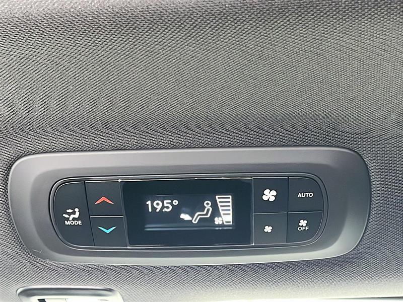 chrysler Pacifica Hybrid 2024 - 31