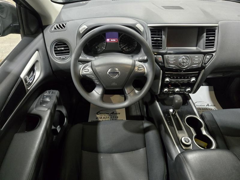 nissan Pathfinder 2018 - 17