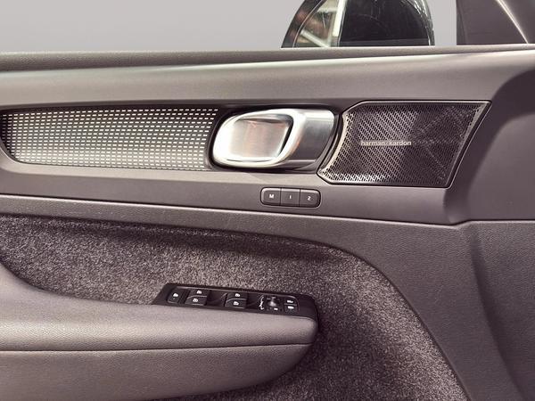 volvo XC40 2022 - 14
