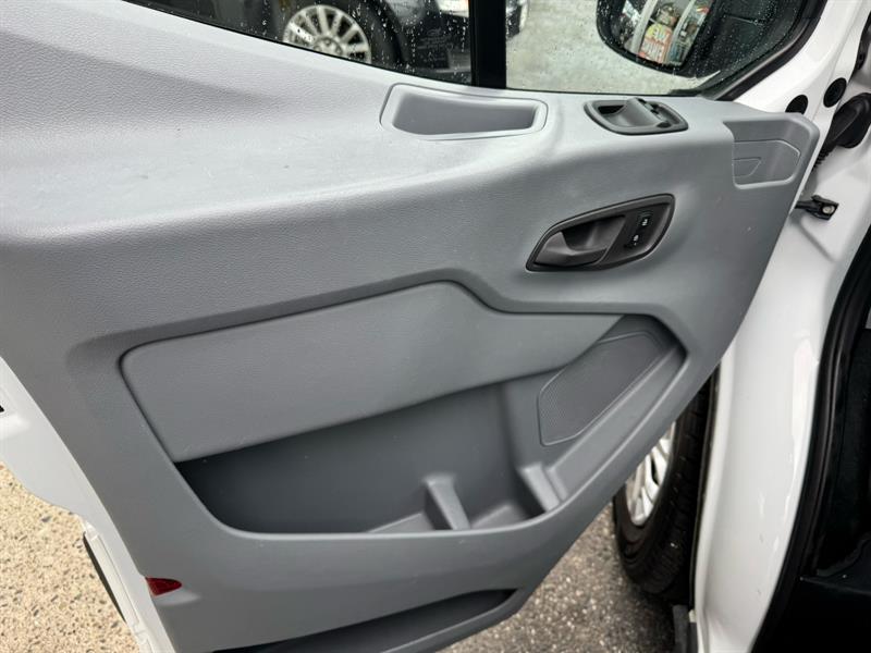 ford Transit Wagon 2019 - 14