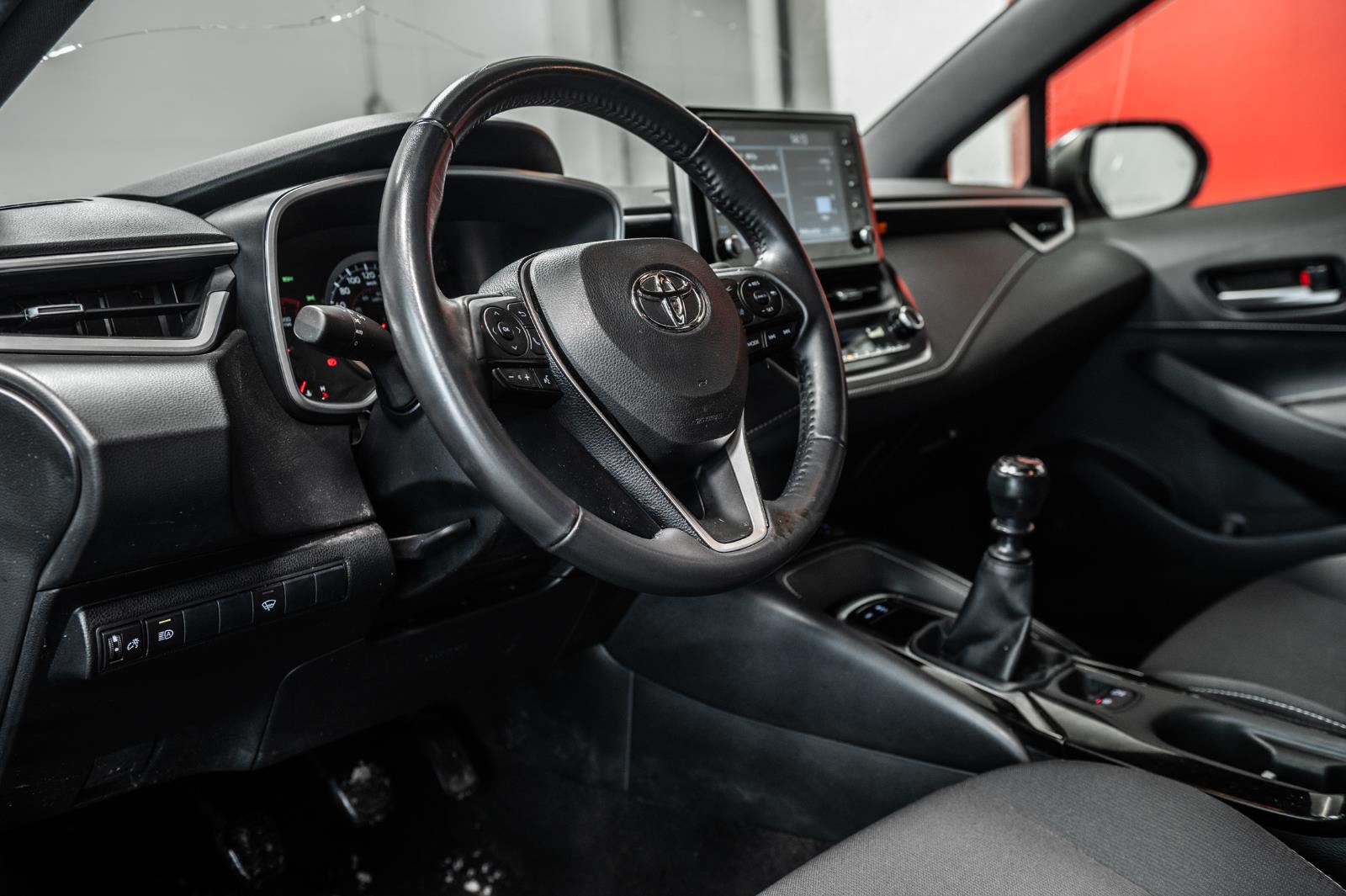 toyota Corolla Hatchback 2020 - 21