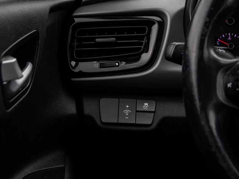kia Rio 2018 - 18