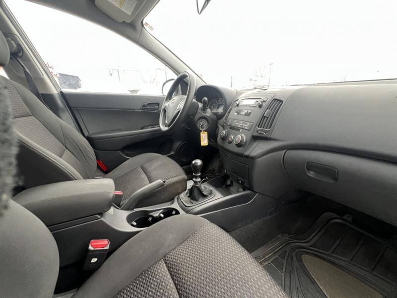 hyundai Elantra Touring 2012 - 25