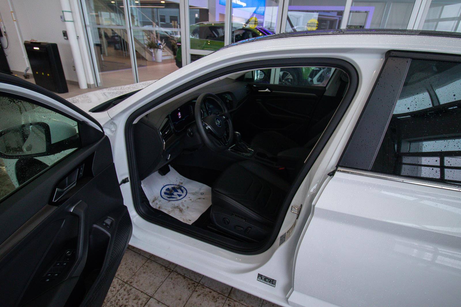 volkswagen Jetta 2021 - 10
