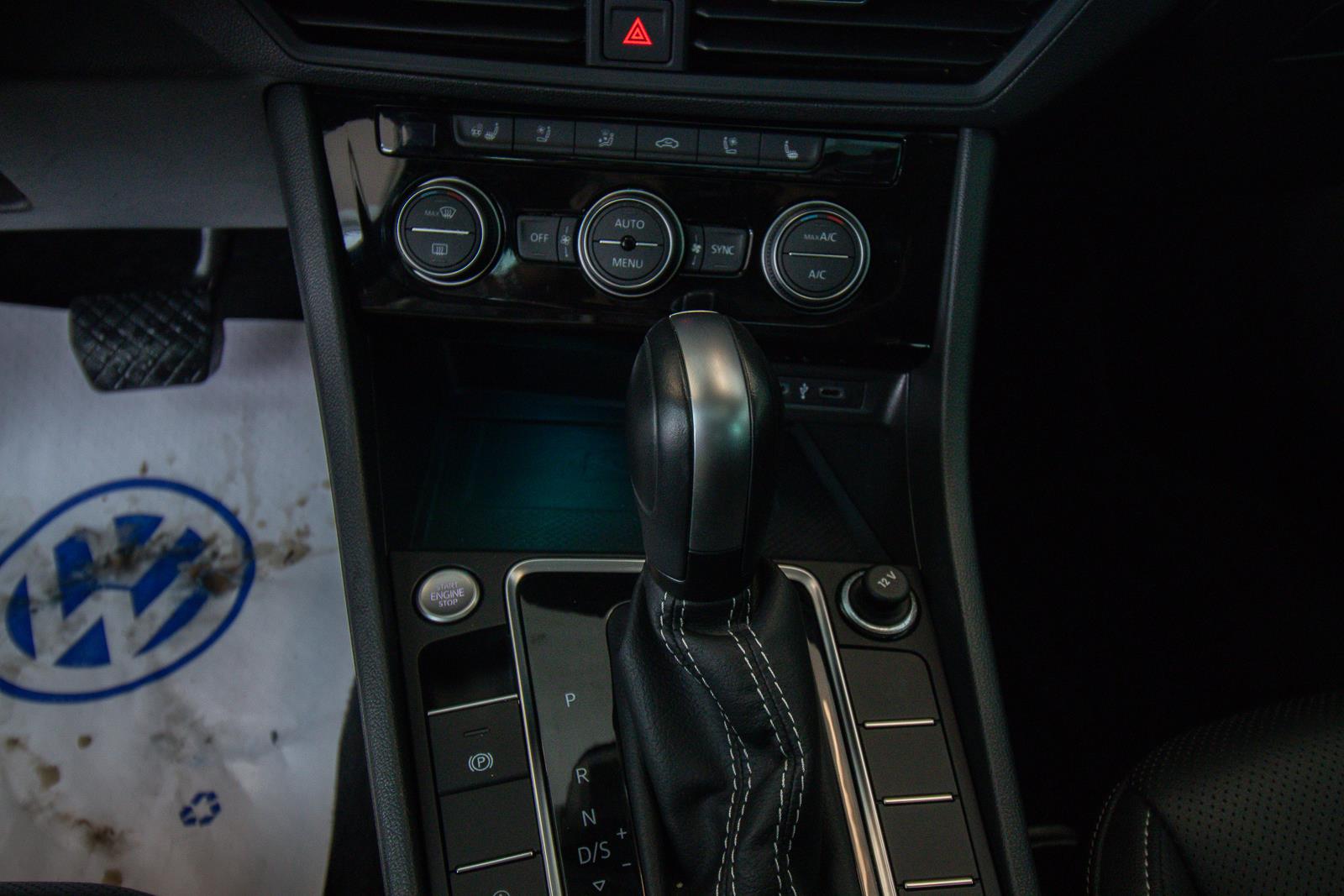 volkswagen Jetta 2021 - 18