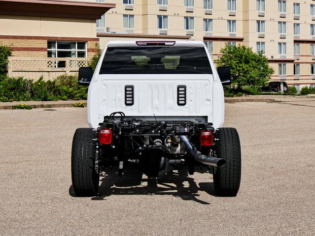 Chevrolet Silverado 3500HD 12