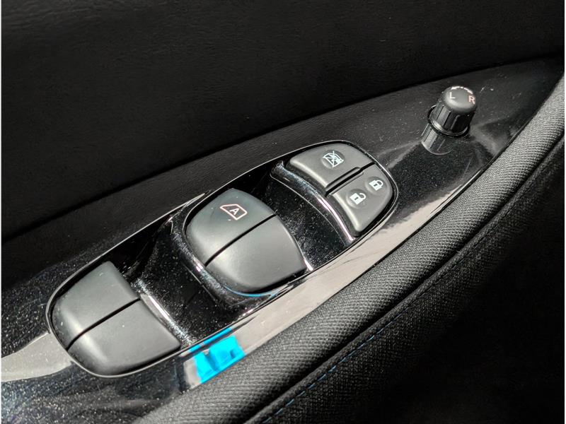 nissan LEAF 2023 - 17