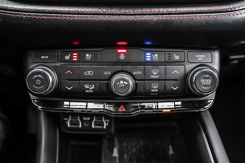 2025 Dodge Durango - Image 23