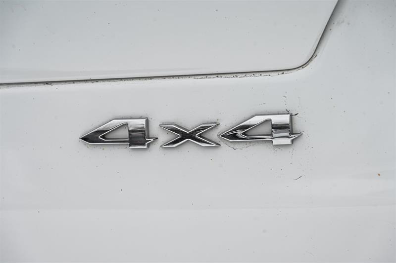 2023 Jeep Grand Cherokee - Image 9