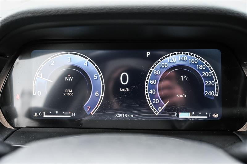 2023 Jeep Grand Cherokee - Image 16