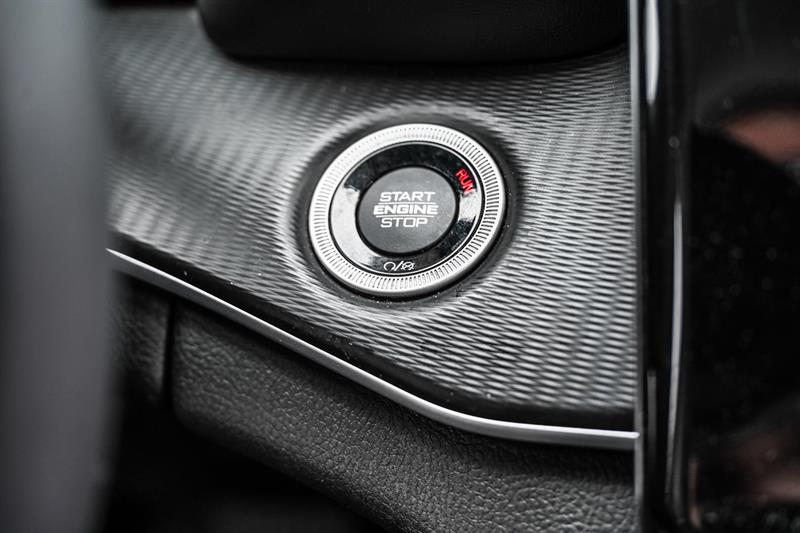 2023 Jeep Grand Cherokee - Image 18