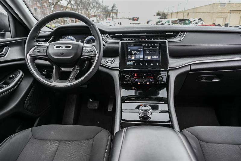 2023 Jeep Grand Cherokee - Image 23