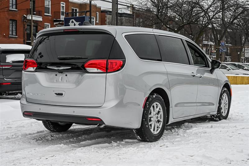 2026 Chrysler Grand Caravan - Image 5