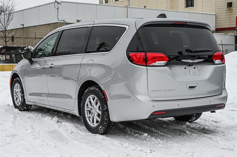 2026 Chrysler Grand Caravan - Image 7