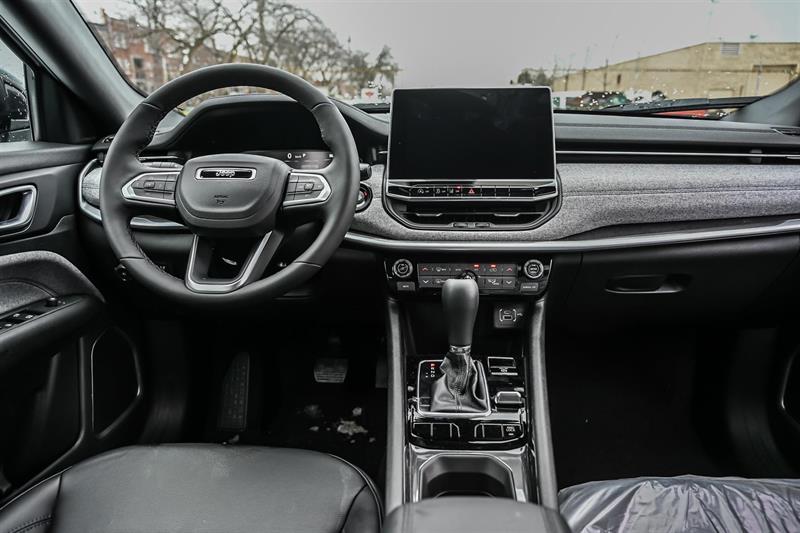 2026 Jeep Compass - Image 18