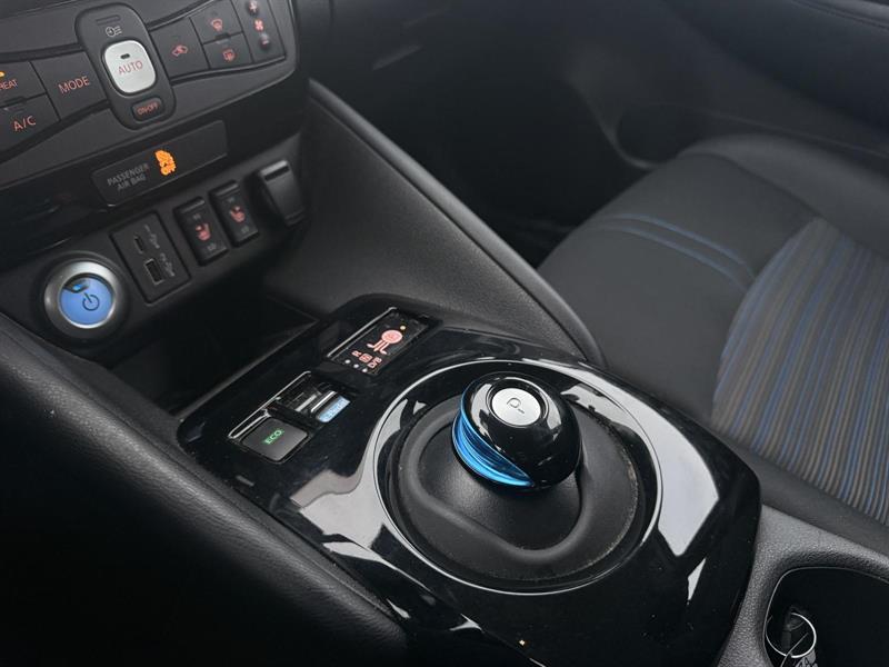 nissan LEAF 2025 - 18
