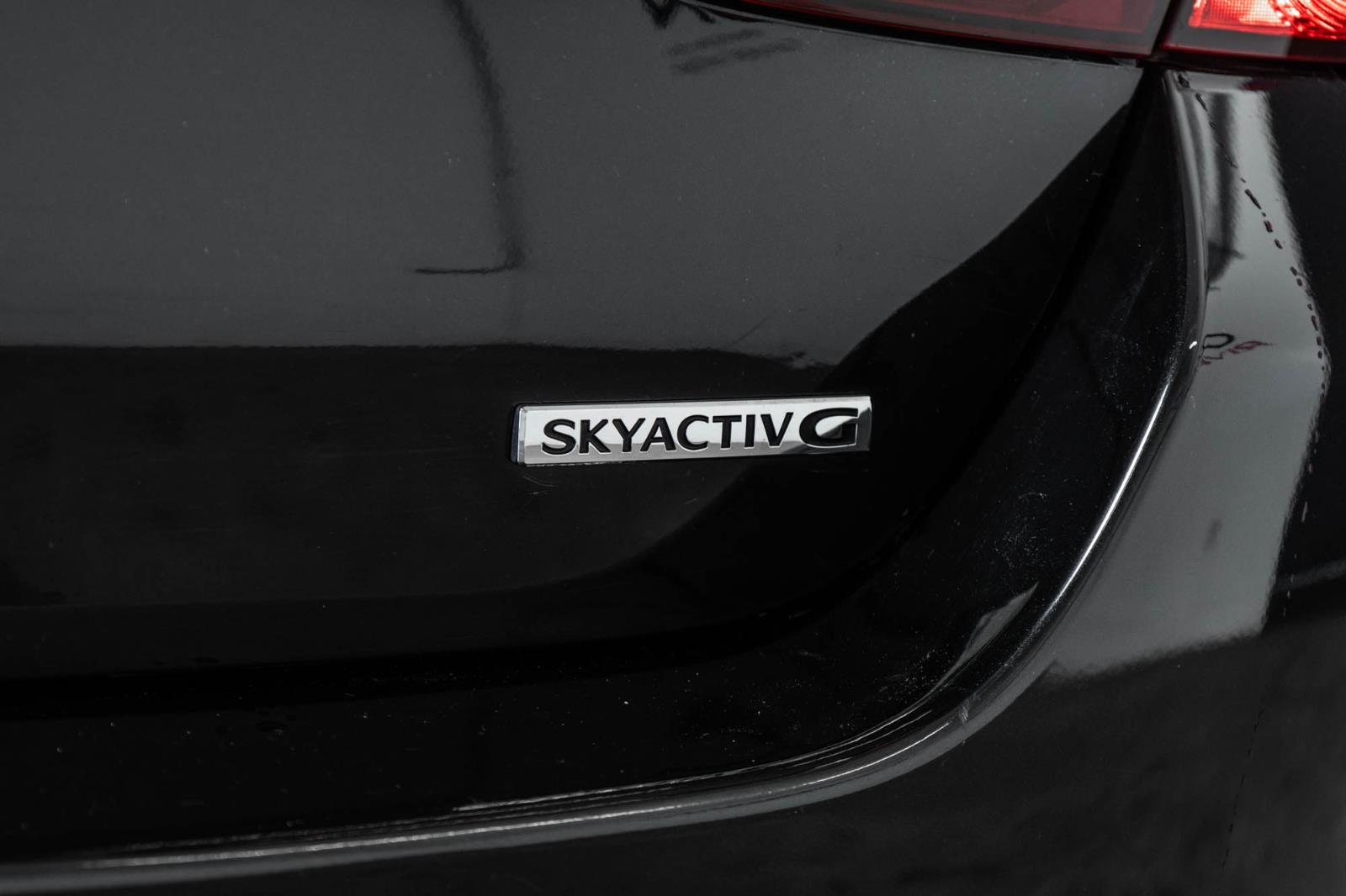 mazda Mazda3 2019 - 17