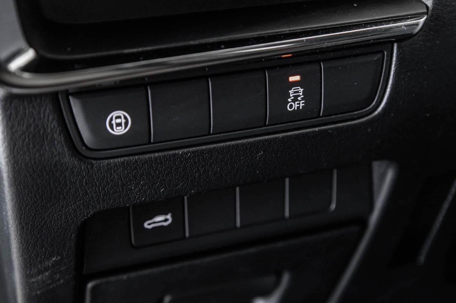 mazda Mazda3 2019 - 23
