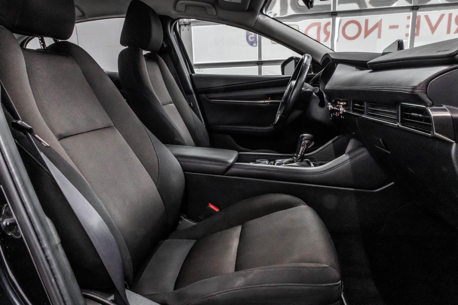 mazda Mazda3 2019 - 40