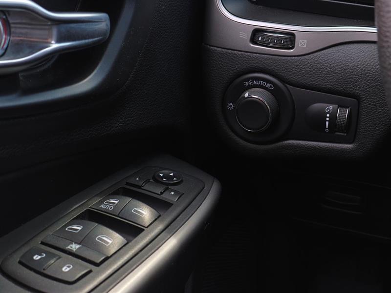 jeep Cherokee 2022 - 12