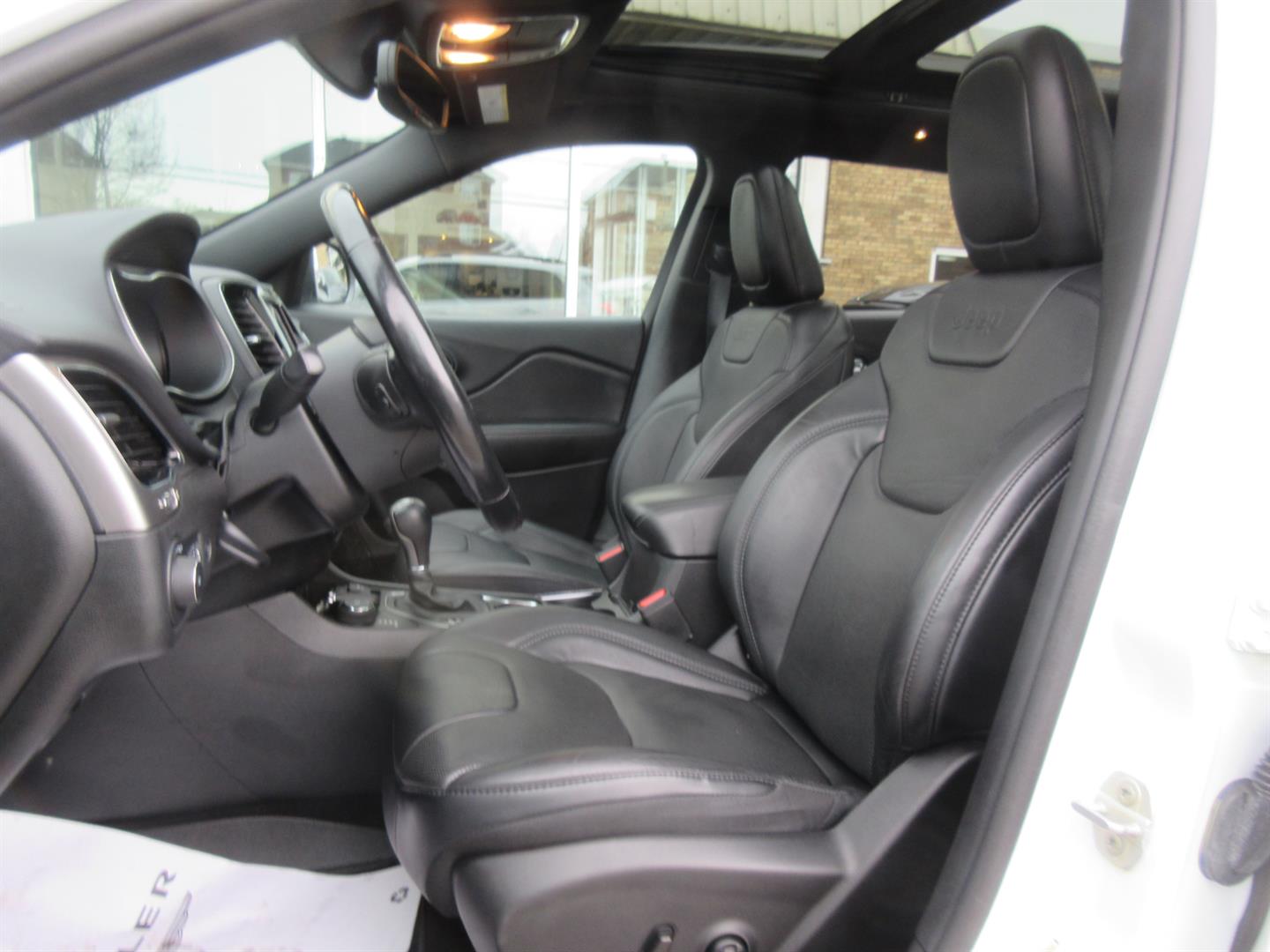 jeep Cherokee 2021 - 19