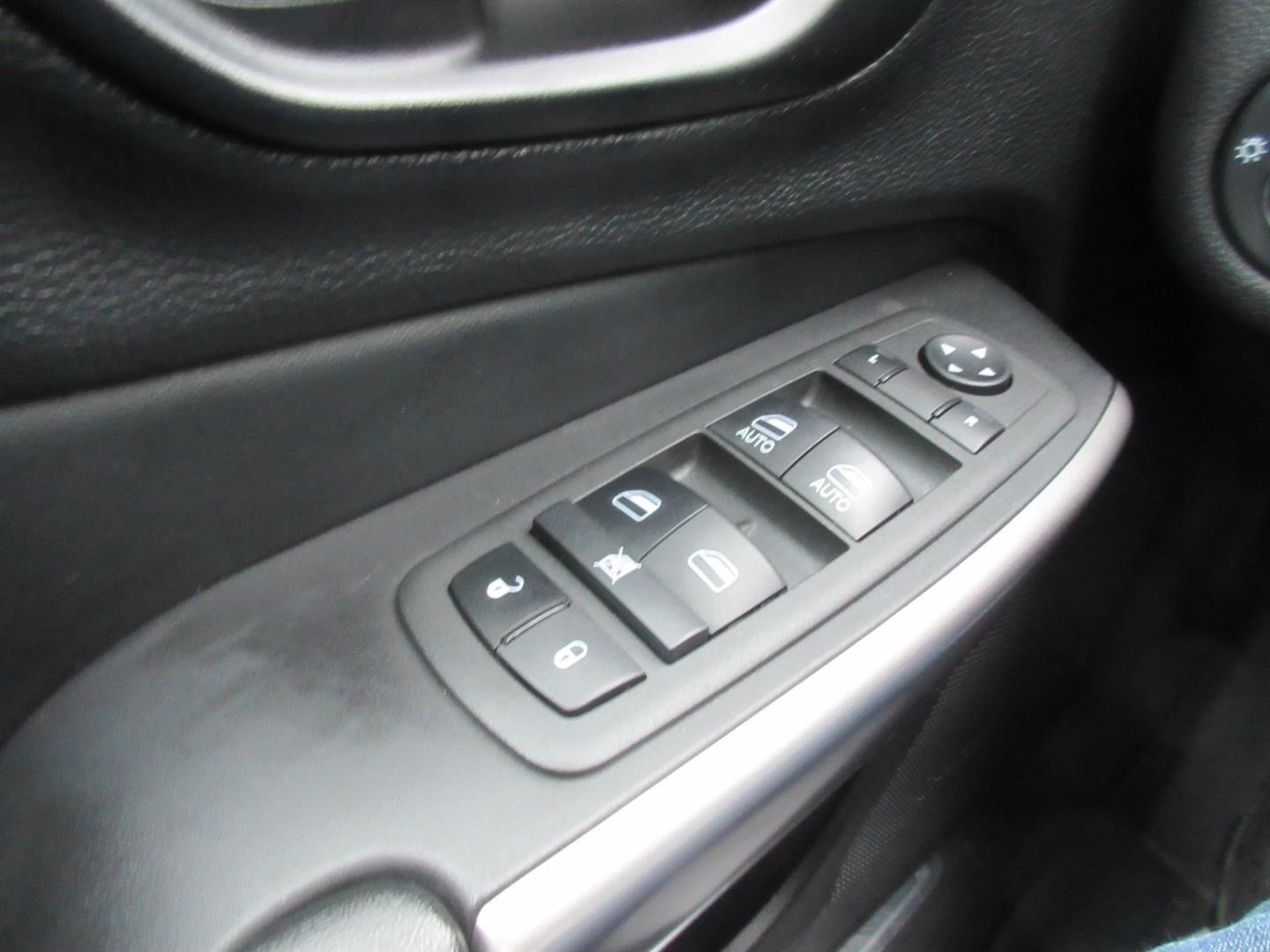 jeep Cherokee 2021 - 27