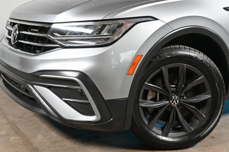 2022 Volkswagen Tiguan - Image 2