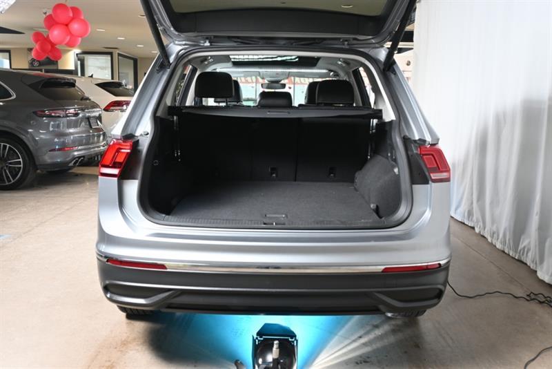 2022 Volkswagen Tiguan - Image 14