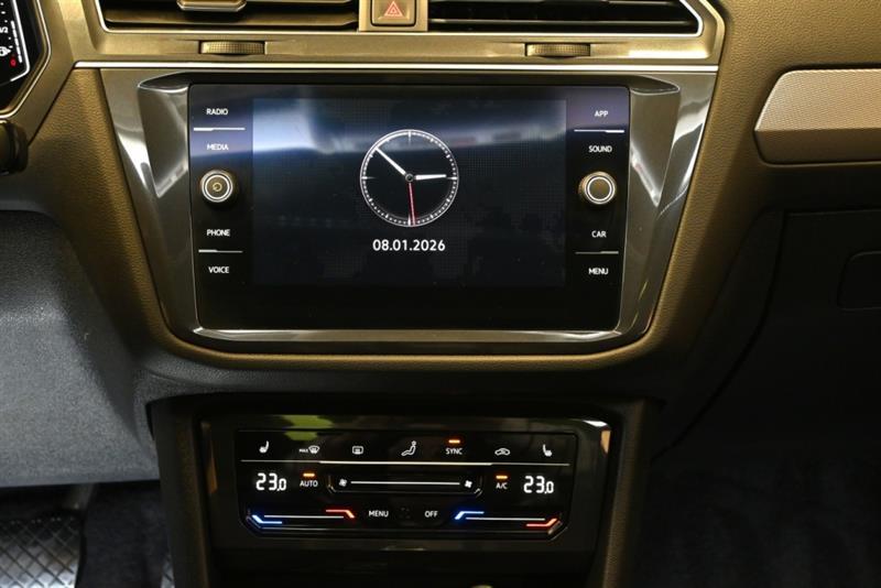 2022 Volkswagen Tiguan - Image 23