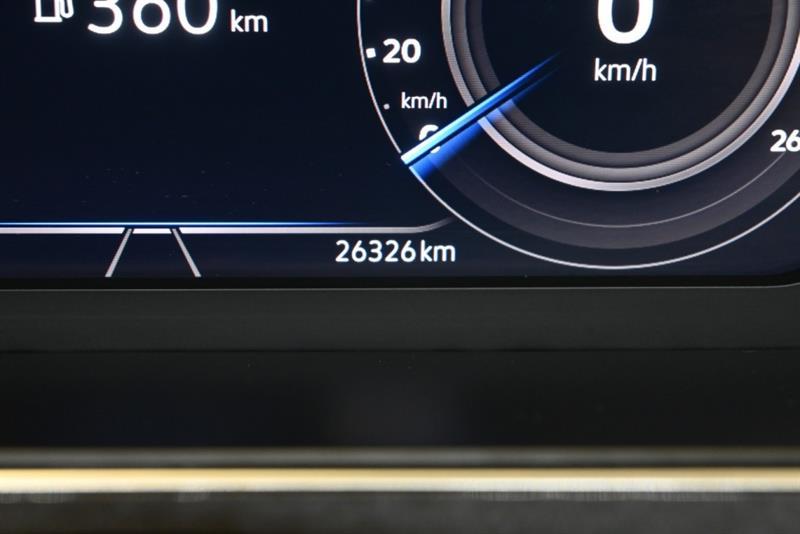 2022 Volkswagen Tiguan - Image 25