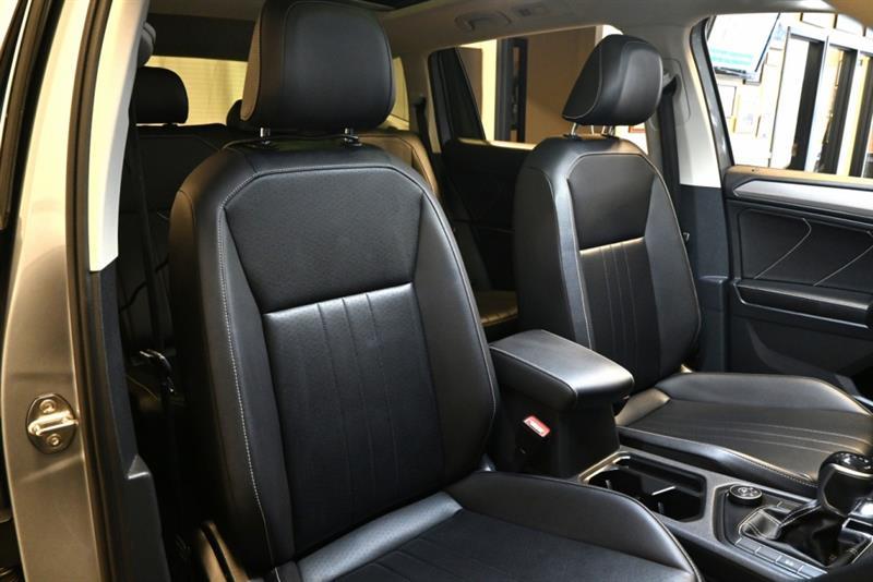 2022 Volkswagen Tiguan - Image 34