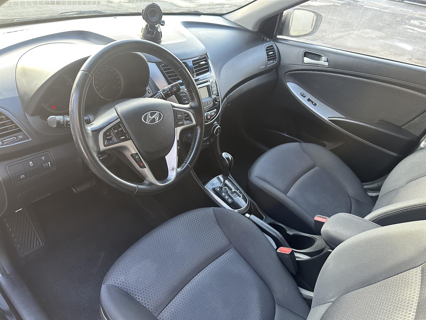 hyundai Accent 2016 - 15