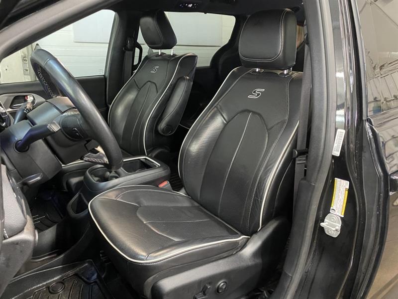 chrysler Pacifica 2020 - 12