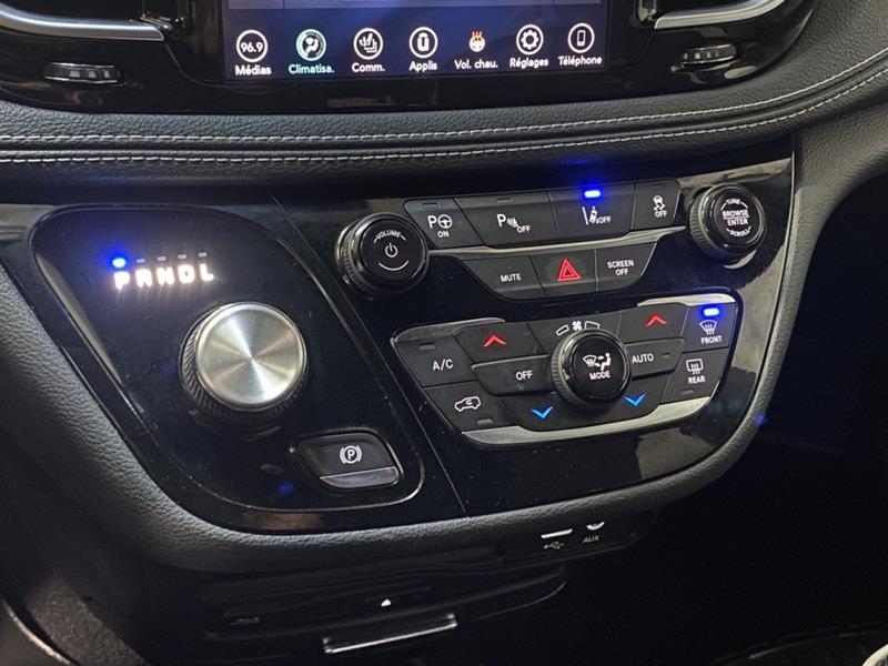 chrysler Pacifica 2020 - 29