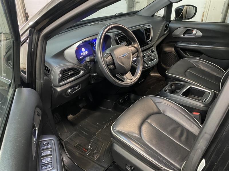 chrysler Pacifica Hybrid 2020 - 11